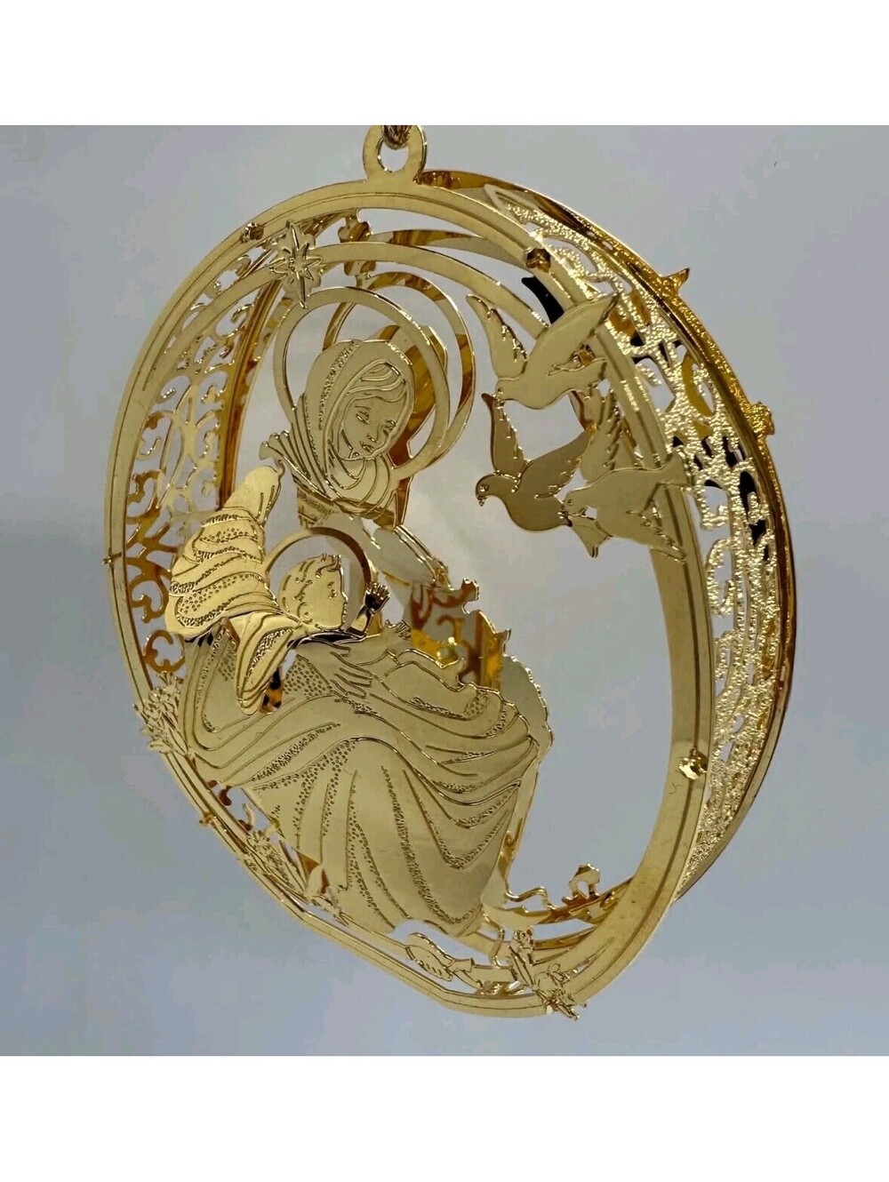 2001 Danbury Mint Madonna & Child Christmas Ornament 23K Gold Plated EUC